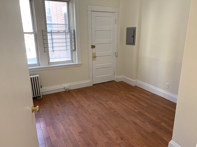 Building Photo - 128 Allston St