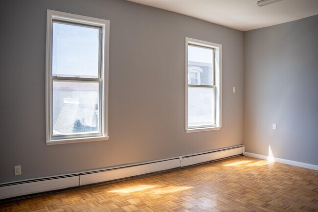 Foto del edificio - 543 West Side Ave