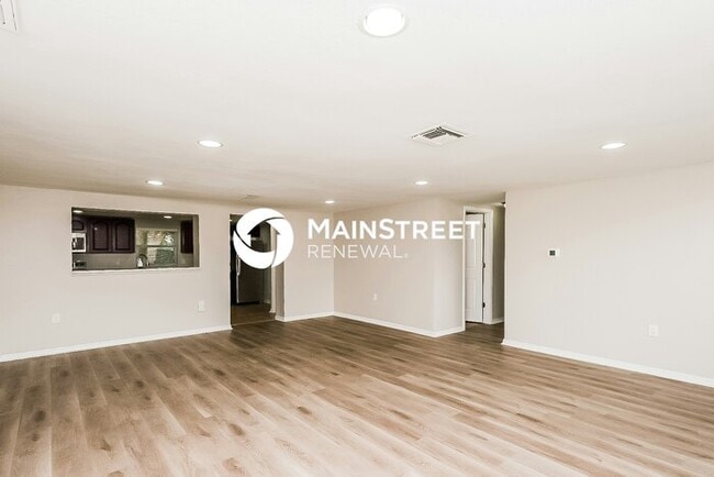 Building Photo - 3 Bedroom Pet-Friendly Home in NEW PORT RICHEY, FL with Main Street Renewal