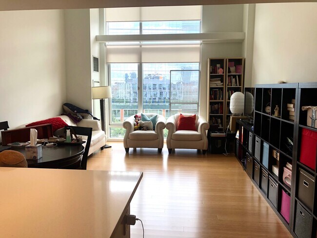 Foto del edificio - 1 Earhart St