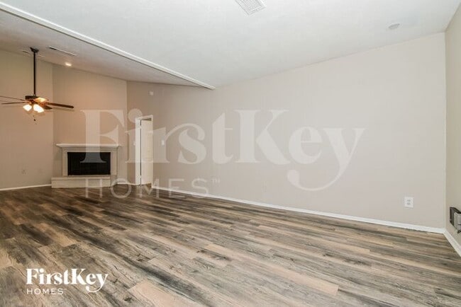 Building Photo - 9301 Shipman St