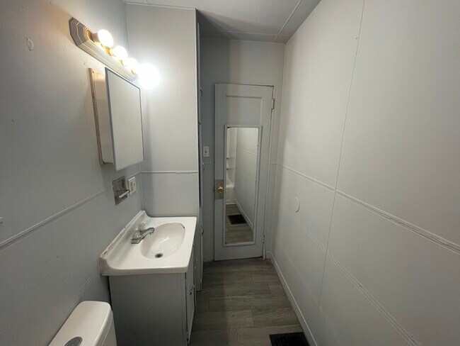 Foto del edificio - 614 Griffin-