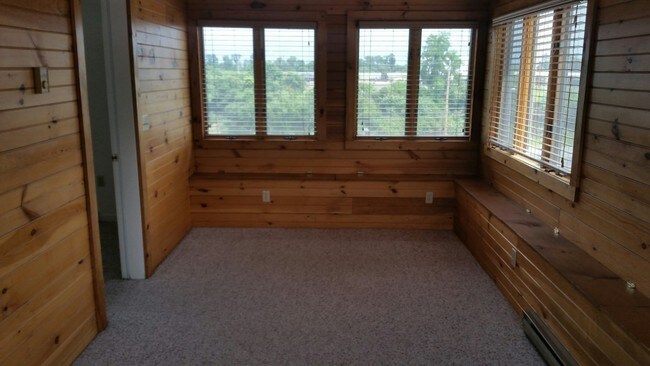 bedroom - 10 Prospect Dr
