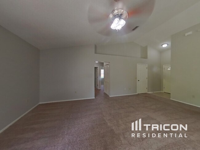 Foto del edificio - 635 Charles Pinckney Street Orange Park FL