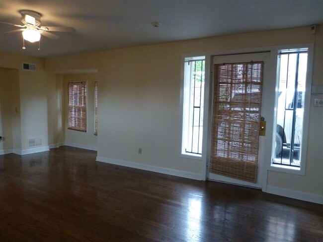 Building Photo - 66 E Pontotoc Ave