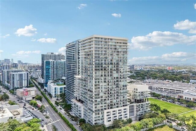 Foto del edificio - 3470 E Coast Ave