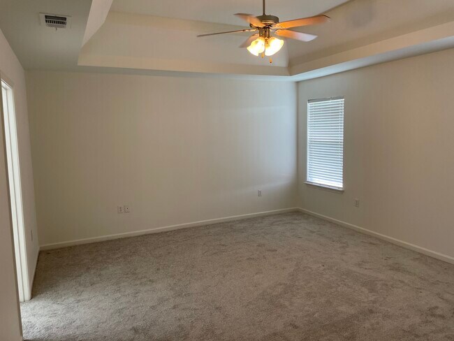 Foto del edificio - 37082 Agnes Webb Ave