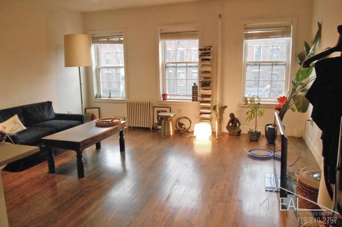 Primary Photo - 409 Atlantic Ave