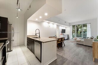 Building Photo - 951 Brickell Ave
