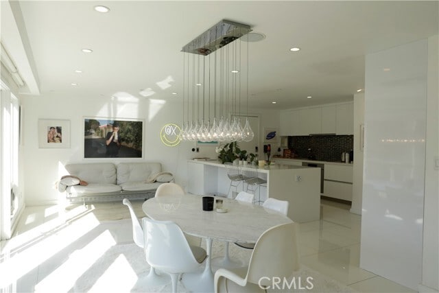 Building Photo - 2115 Groveland Dr