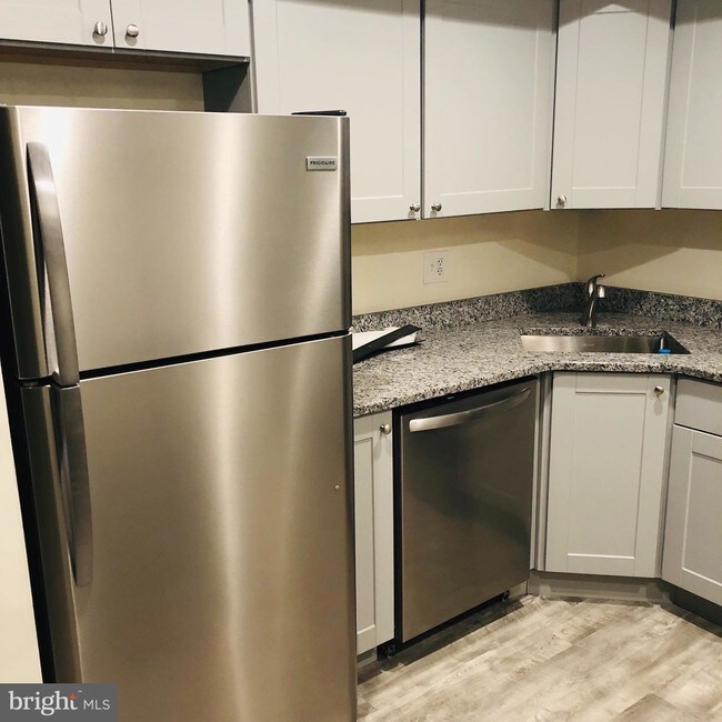 Foto del edificio - 904 N Berwyck Ct