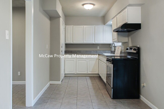 Building Photo - 3/1/1 Home in Dallas!