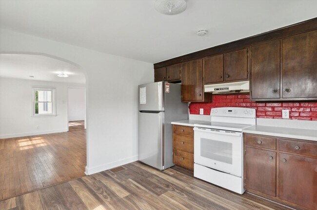 Building Photo - Lovely 3BD/2BA Home in Coatesville!