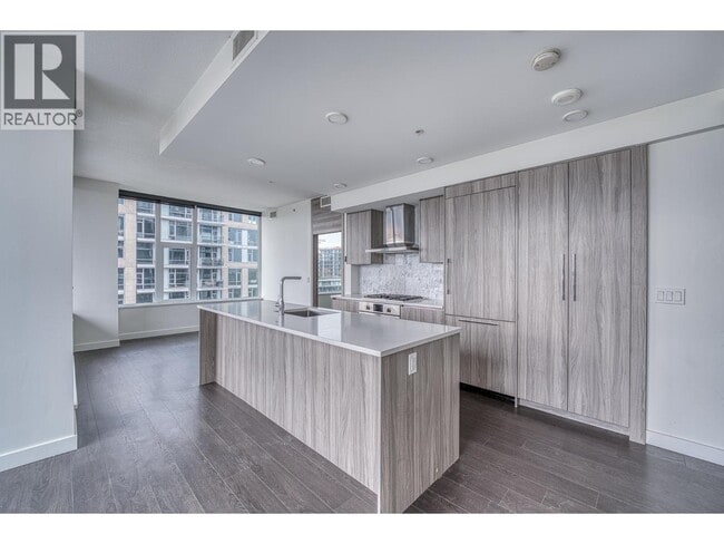 Building Photo - 3300 Ketcheson Rd