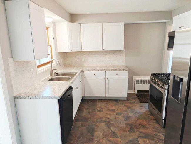 Building Photo - 3356 Bald Mountain Rd