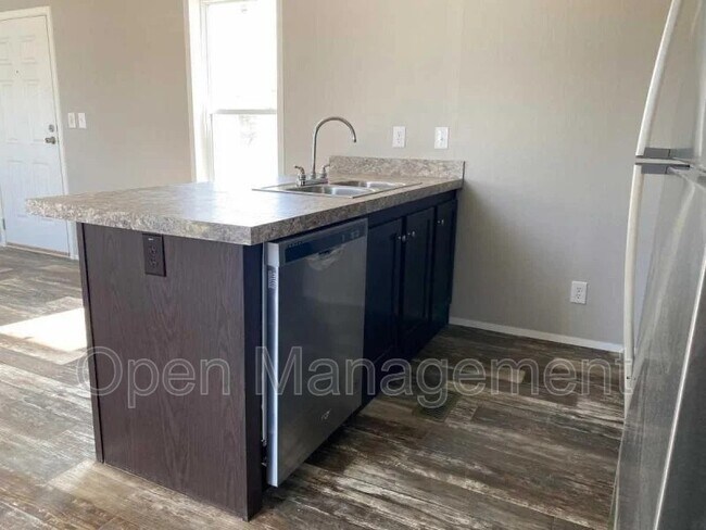 Foto del edificio - 67 Jerry Dr