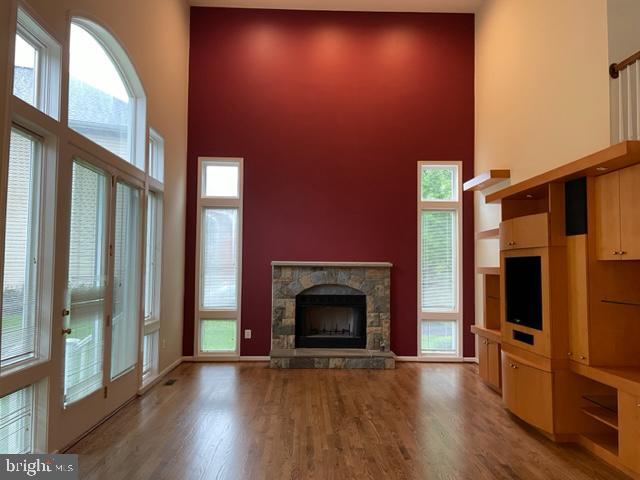 Building Photo - 9419 Spruce Tree Cir