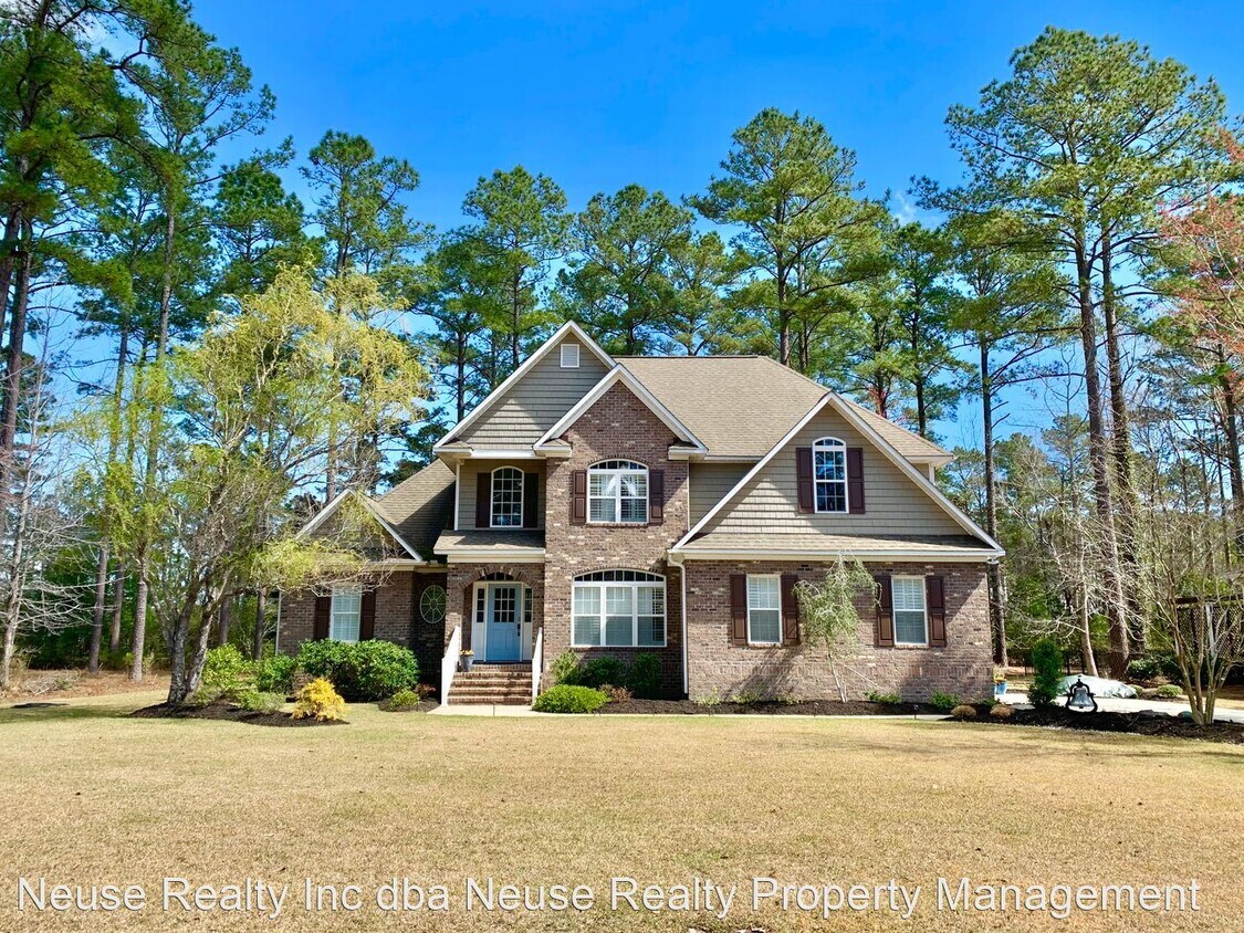 3 br, 2.5 bath House 3504 Cranberry Lane House Rental in New Bern