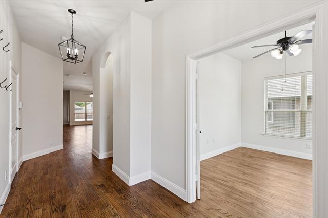 Foto del edificio - 512 Eastbrook Dr