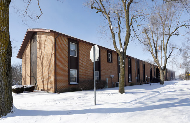 Foto del edificio - Wheeling Manor Apartments