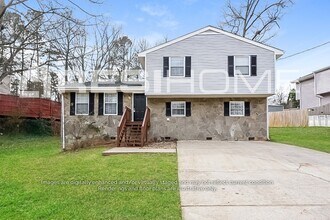 Building Photo - 7191 Woodland Cir