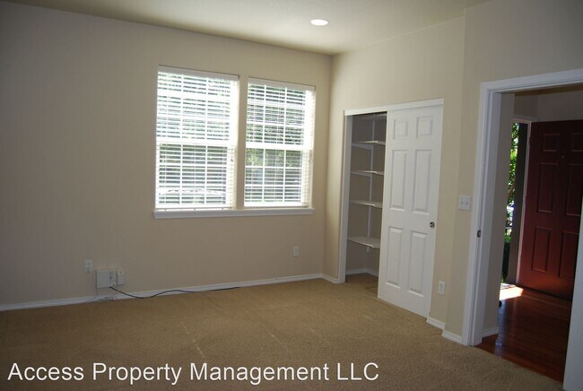 Building Photo - 4 br, 2.5 bath House - 3717 E Oak Grove St