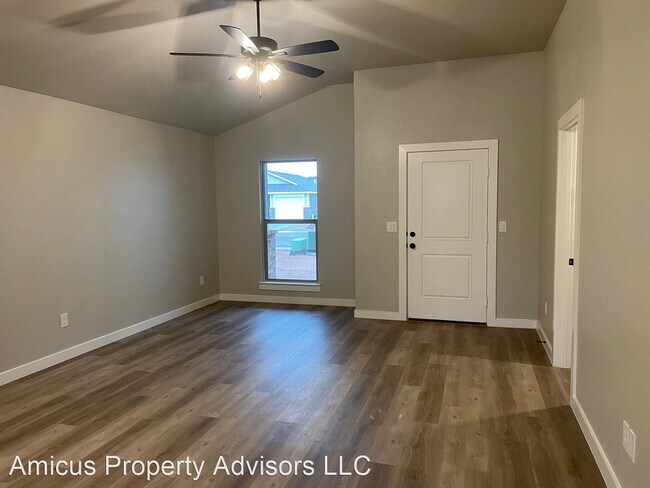Building Photo - 3 br, 2 bath House - 406 E. 31st Street