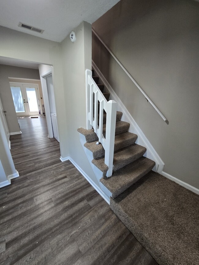 Building Photo - 1836 Haviland Dr