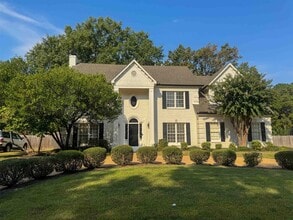 Building Photo - 2059 N Bridge Dr