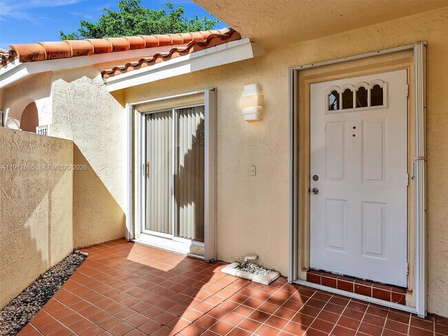 Building Photo - 1353 Springside Dr