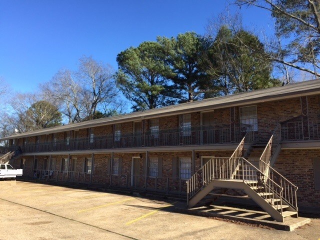 The Terrace - 306 Forrest Blvd