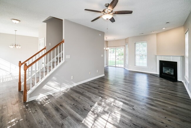 Building Photo - 10033 Brawley Ln