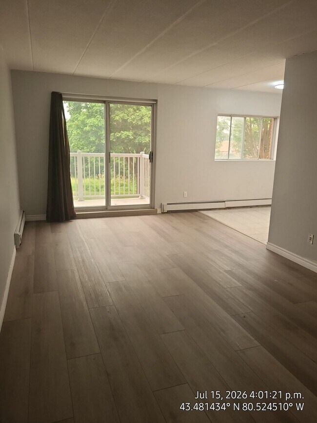 Building Photo - SPACIOUS ONE BEDROOM WITH BALCONY-WATERLOO ON