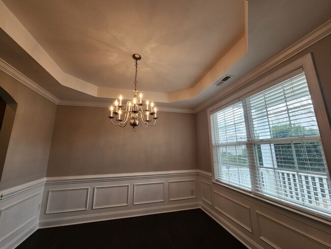 Building Photo - Charleston Style Home In Matthews