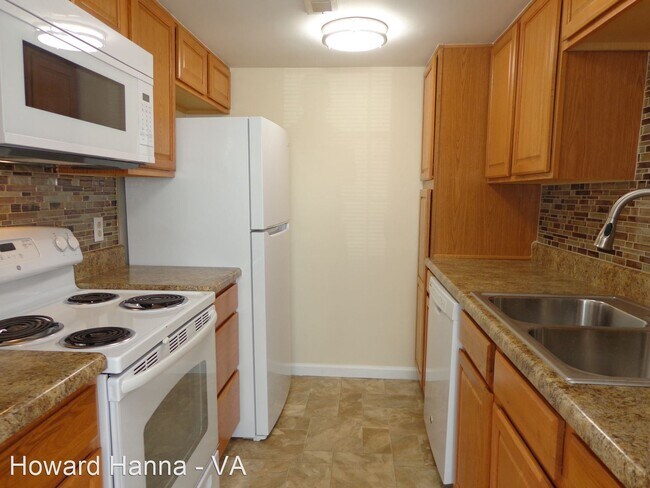 Building Photo - 2 br, 2 bath House - 3500 Remington Court