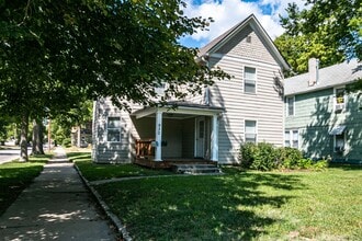 Building Photo - 930 Fremont St