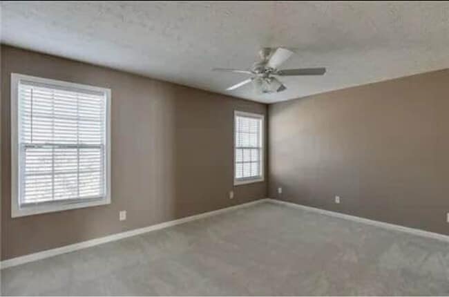 Foto del edificio - 1118 Montague Pl Ct