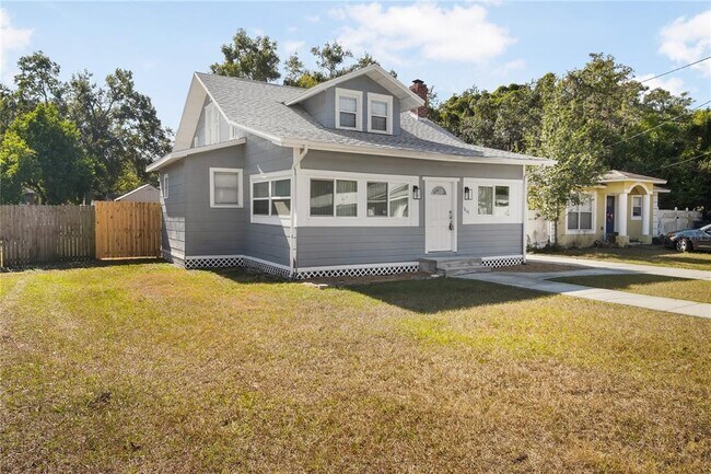 Building Photo - 1805 E Louisiana Ave