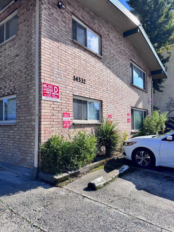Building Photo - 14332 32nd Ave NE
