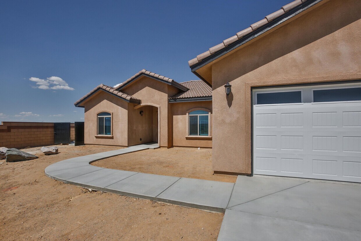 2024 Del Rosa St, Ridgecrest, CA 93555 House Rental in Ridgecrest, CA