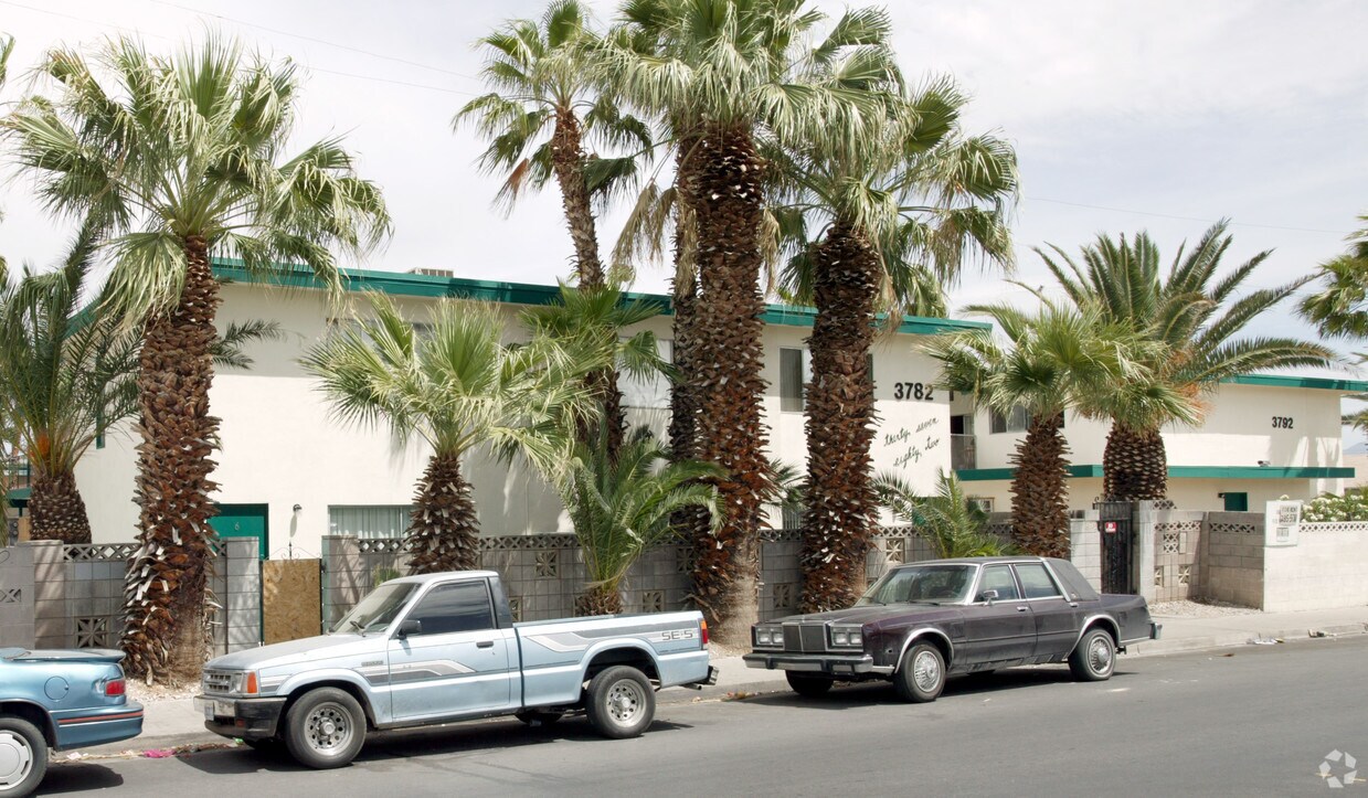 Building Photo - 3792 Palos Verdes St