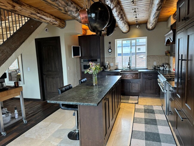 Building Photo - CB South Single Family Home for rent!