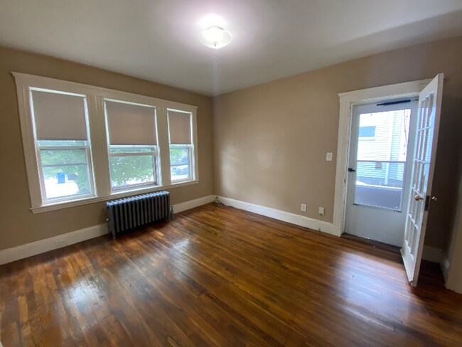 Foto del edificio - 254 Belgrade Ave