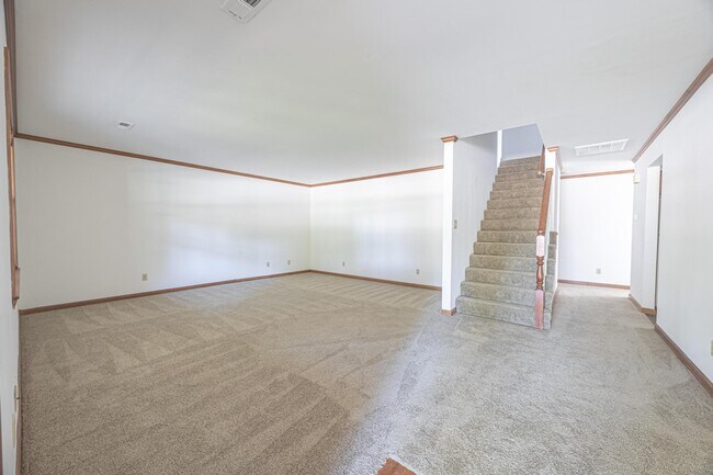 Foto del edificio - 44 Arlington Ct