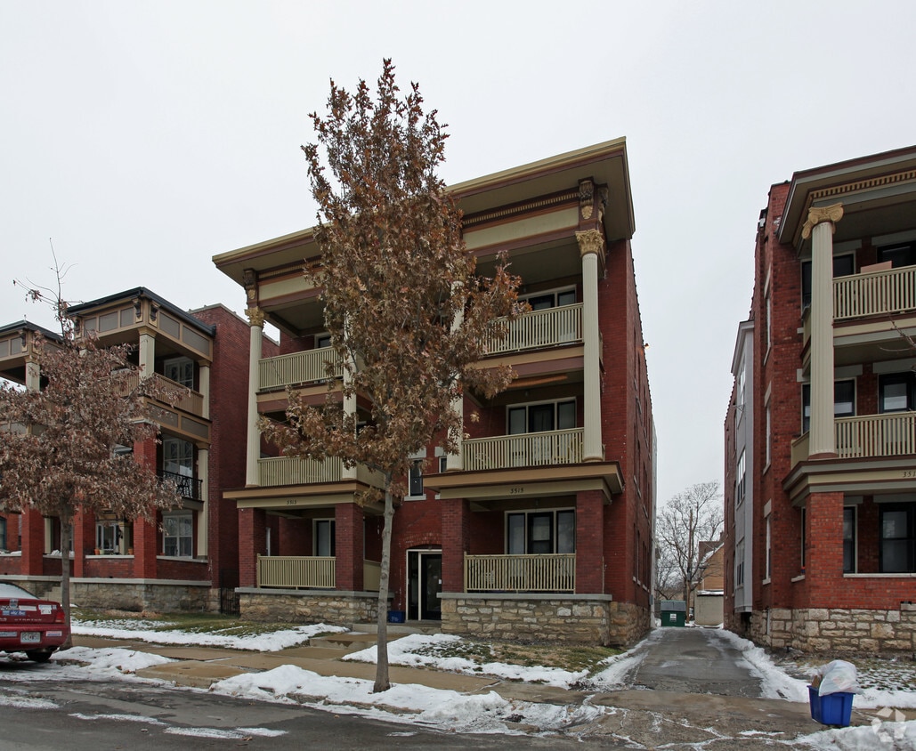 Building Photo - 3513-3515 Wyandotte St