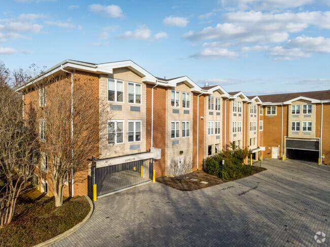 7101 Bay Front Drive - Baywoods of Annapolis