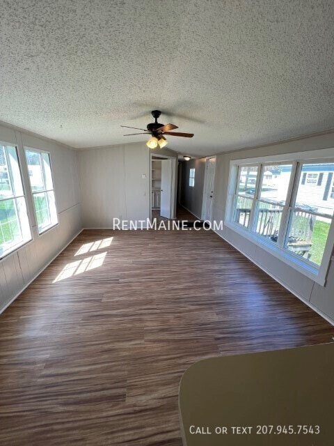 Building Photo - 799 Stillwater Ave