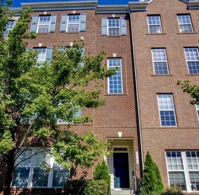 Building Photo - 2308 Merseyside Dr