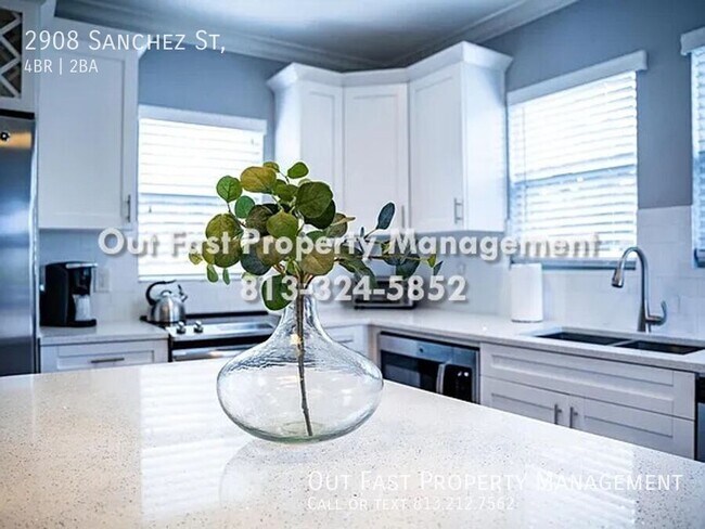 Foto del edificio - 2908 Sanchez St