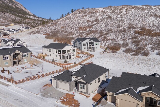 Building Photo - Luxury Rental Listing: Exquisite Sundance ...